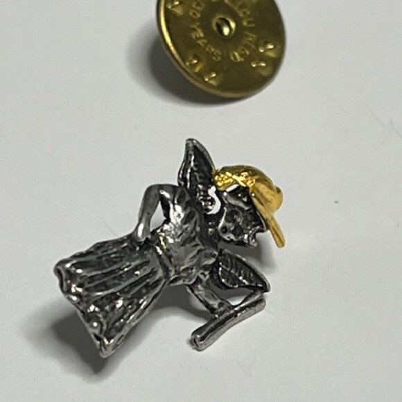 VTG Graduation Angel w/Diploma & Cap Pewter Lapel Vest Hat Pin .5"x.75" - Picture 9 of 13
